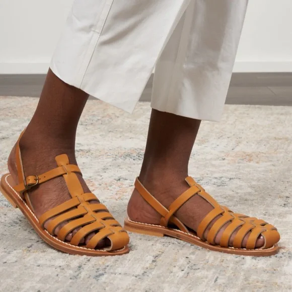 Adrien Sandal